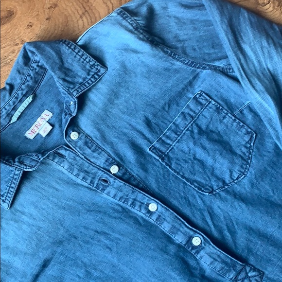 Target Merona Blue-Jean V-neck Button up - Picture 2 of 6